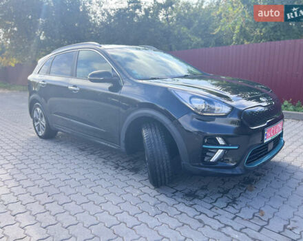 Киа Niro 2019 в Львове на Automoto.ua Черный Киа Niro, объемом двигателя 0 л и пробегом 58 тыс. км за 17000 $, фото 6 на Automoto.ua