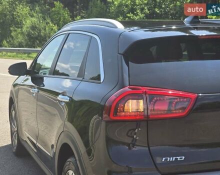 Черный Киа Niro, объемом двигателя 0 л и пробегом 69 тыс. км за 19399 $, фото 25 на Automoto.ua