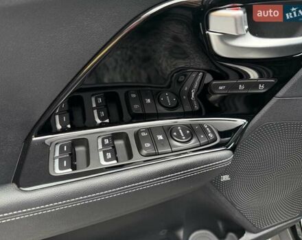 Чорний Кіа Niro, об'ємом двигуна 0 л та пробігом 165 тис. км за 18800 $, фото 14 на Automoto.ua