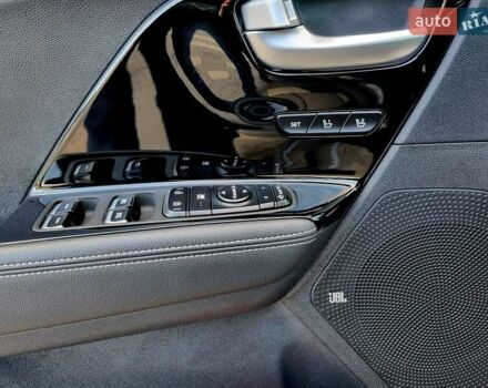 Черный Киа Niro, объемом двигателя 0 л и пробегом 89 тыс. км за 19899 $, фото 69 на Automoto.ua