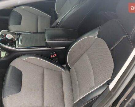 Черный Киа Niro, объемом двигателя 0 л и пробегом 130 тыс. км за 15300 $, фото 7 на Automoto.ua