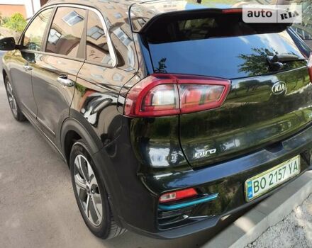 Чорний Кіа Niro, об'ємом двигуна 0 л та пробігом 154 тис. км за 22000 $, фото 68 на Automoto.ua