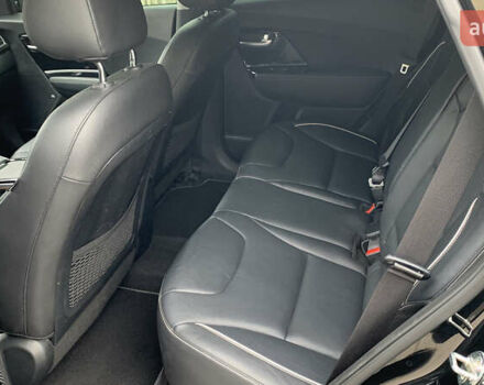 Чорний Кіа Niro, об'ємом двигуна 0 л та пробігом 159 тис. км за 17999 $, фото 26 на Automoto.ua