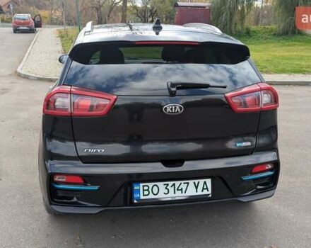 Черный Киа Niro, объемом двигателя 0 л и пробегом 135 тыс. км за 17300 $, фото 4 на Automoto.ua