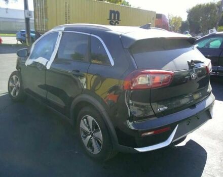 Чорний Кіа Niro, об'ємом двигуна 1.6 л та пробігом 145 тис. км за 8500 $, фото 2 на Automoto.ua
