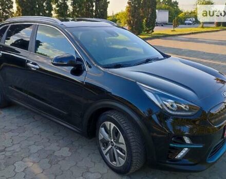 Чорний Кіа Niro, об'ємом двигуна 0 л та пробігом 105 тис. км за 19099 $, фото 22 на Automoto.ua