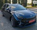 Чорний Кіа Niro, об'ємом двигуна 0 л та пробігом 105 тис. км за 19099 $, фото 15 на Automoto.ua