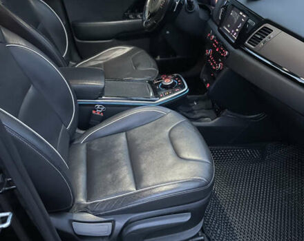 Черный Киа Niro, объемом двигателя 0 л и пробегом 207 тыс. км за 18500 $, фото 6 на Automoto.ua