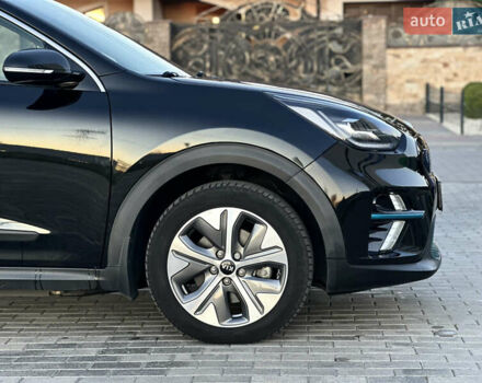 Чорний Кіа Niro, об'ємом двигуна 0 л та пробігом 93 тис. км за 18700 $, фото 32 на Automoto.ua