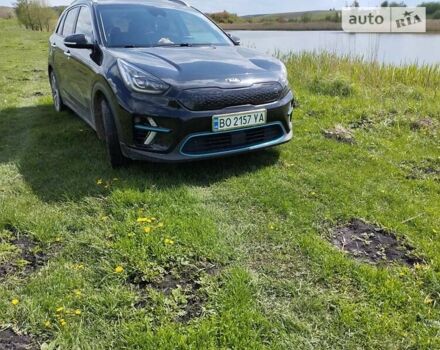 Чорний Кіа Niro, об'ємом двигуна 0 л та пробігом 154 тис. км за 22000 $, фото 84 на Automoto.ua