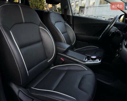 Кіа Niro 2019 у Кропивницькому (Кіровограді) на Automoto.ua Чорний Кіа Niro, об'ємом двигуна 0 л та пробігом 37 тис. км за 16000 $, фото 11 на Automoto.ua