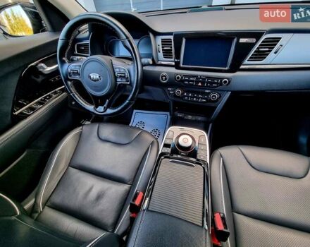 Черный Киа Niro, объемом двигателя 0 л и пробегом 89 тыс. км за 19899 $, фото 57 на Automoto.ua
