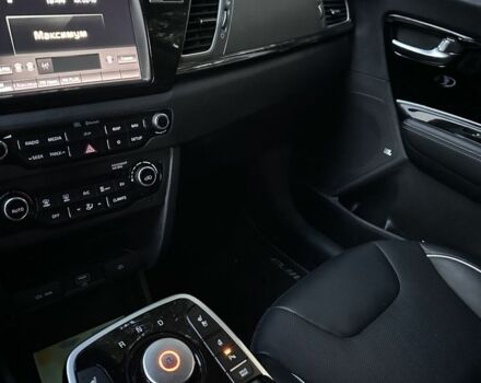 Черный Киа Niro, объемом двигателя 0 л и пробегом 88 тыс. км за 23000 $, фото 4 на Automoto.ua