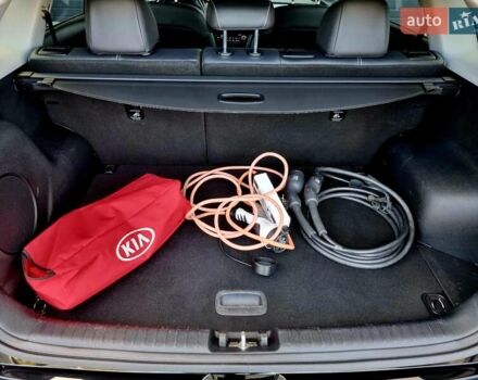 Черный Киа Niro, объемом двигателя 0 л и пробегом 89 тыс. км за 19899 $, фото 15 на Automoto.ua