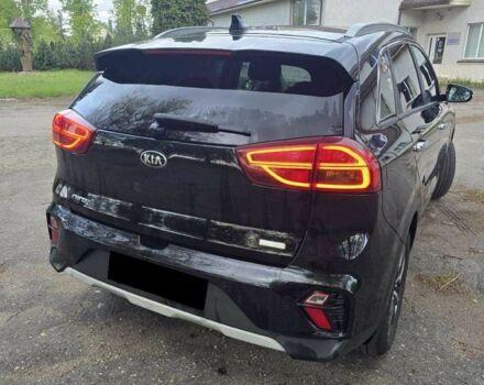 Чорний Кіа Niro, об'ємом двигуна 0 л та пробігом 78 тис. км за 11900 $, фото 10 на Automoto.ua