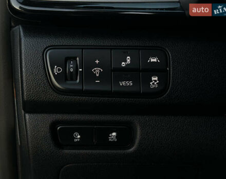 Чорний Кіа Niro, об'ємом двигуна 0 л та пробігом 93 тис. км за 18700 $, фото 44 на Automoto.ua