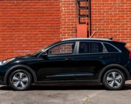 Черный Киа Niro, объемом двигателя 1.6 л и пробегом 15 тыс. км за 18300 $, фото 4 на Automoto.ua
