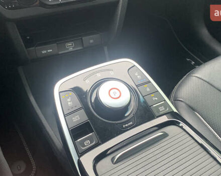 Чорний Кіа Niro, об'ємом двигуна 0 л та пробігом 159 тис. км за 17999 $, фото 11 на Automoto.ua