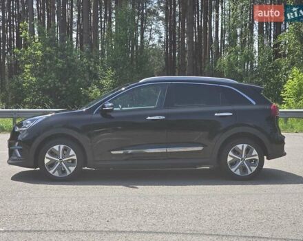 Черный Киа Niro, объемом двигателя 0 л и пробегом 69 тыс. км за 19399 $, фото 3 на Automoto.ua