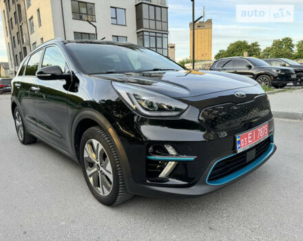 Чорний Кіа Niro, об'ємом двигуна 0 л та пробігом 91 тис. км за 19500 $, фото 10 на Automoto.ua