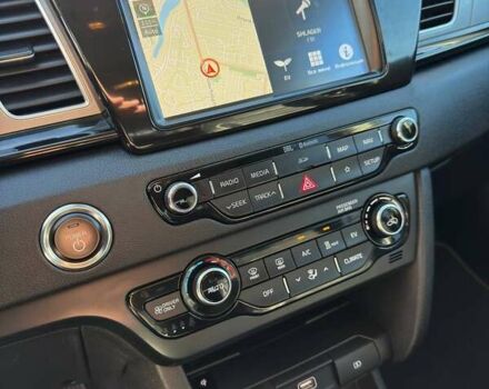 Чорний Кіа Niro, об'ємом двигуна 0 л та пробігом 137 тис. км за 22000 $, фото 12 на Automoto.ua