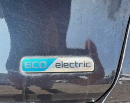 Чорний Кіа Niro, об'ємом двигуна 0 л та пробігом 45 тис. км за 5900 $, фото 9 на Automoto.ua