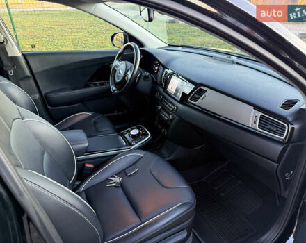Черный Киа Niro, объемом двигателя 0 л и пробегом 71 тыс. км за 18999 $, фото 34 на Automoto.ua