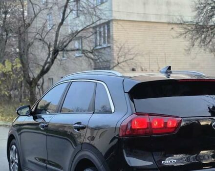 Черный Киа Niro, объемом двигателя 0 л и пробегом 310 тыс. км за 15200 $, фото 1 на Automoto.ua