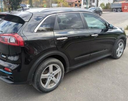Черный Киа Niro, объемом двигателя 0 л и пробегом 135 тыс. км за 17300 $, фото 2 на Automoto.ua