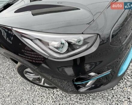 Чорний Кіа Niro, об'ємом двигуна 0 л та пробігом 165 тис. км за 18800 $, фото 8 на Automoto.ua