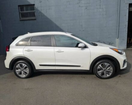 Чорний Кіа Niro, об'ємом двигуна 0 л та пробігом 39 тис. км за 11800 $, фото 3 на Automoto.ua