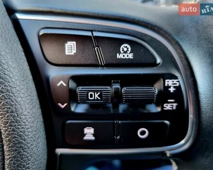 Черный Киа Niro, объемом двигателя 0 л и пробегом 89 тыс. км за 19899 $, фото 66 на Automoto.ua