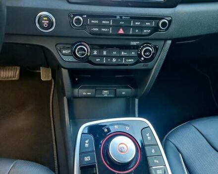 Черный Киа Niro, объемом двигателя 0 л и пробегом 140 тыс. км за 18879 $, фото 8 на Automoto.ua