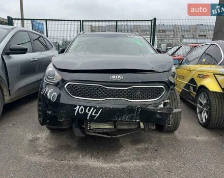 Черный Киа Niro, объемом двигателя 1.6 л и пробегом 233 тыс. км за 8400 $, фото 20 на Automoto.ua