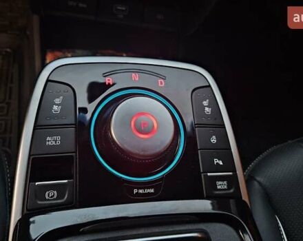 Чорний Кіа Niro, об'ємом двигуна 0 л та пробігом 120 тис. км за 21500 $, фото 9 на Automoto.ua