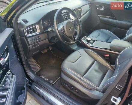 Черный Киа Niro, объемом двигателя 0 л и пробегом 140 тыс. км за 18879 $, фото 3 на Automoto.ua