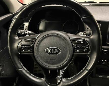 Черный Киа Niro, объемом двигателя 0 л и пробегом 155 тыс. км за 13700 $, фото 6 на Automoto.ua