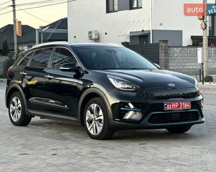 Чорний Кіа Niro, об'ємом двигуна 0 л та пробігом 93 тис. км за 18700 $, фото 17 на Automoto.ua