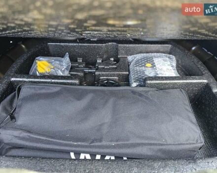 Черный Киа Niro, объемом двигателя 0 л и пробегом 69 тыс. км за 19399 $, фото 32 на Automoto.ua
