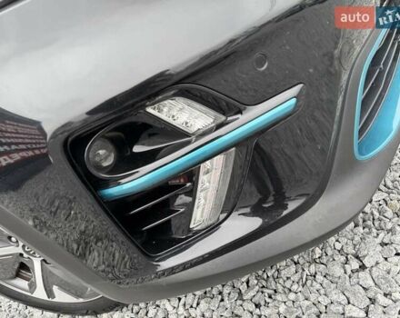 Чорний Кіа Niro, об'ємом двигуна 0 л та пробігом 165 тис. км за 18800 $, фото 10 на Automoto.ua