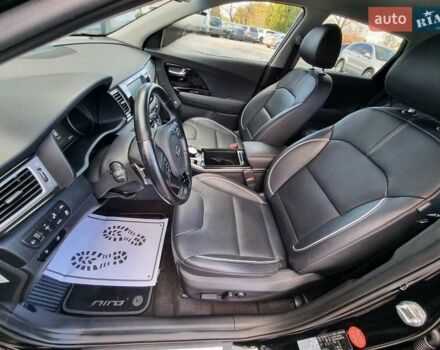 Черный Киа Niro, объемом двигателя 0 л и пробегом 89 тыс. км за 19899 $, фото 50 на Automoto.ua