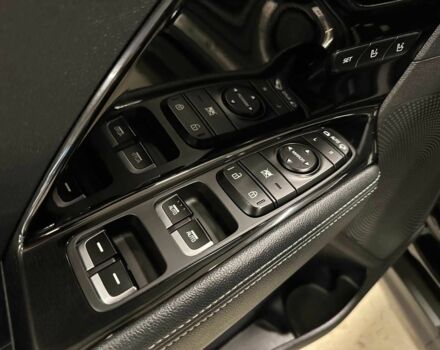 Черный Киа Niro, объемом двигателя 0 л и пробегом 155 тыс. км за 13700 $, фото 18 на Automoto.ua
