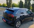 Чорний Кіа Niro, об'ємом двигуна 0 л та пробігом 105 тис. км за 19099 $, фото 32 на Automoto.ua