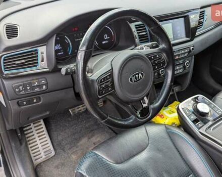 Черный Киа Niro, объемом двигателя 0 л и пробегом 135 тыс. км за 17300 $, фото 18 на Automoto.ua