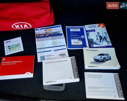 Черный Киа Niro, объемом двигателя 0 л и пробегом 89 тыс. км за 19899 $, фото 95 на Automoto.ua