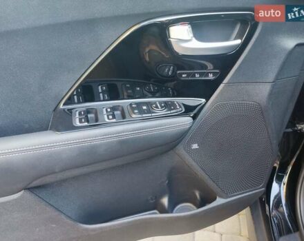 Черный Киа Niro, объемом двигателя 0 л и пробегом 140 тыс. км за 18879 $, фото 12 на Automoto.ua