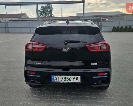 Чорний Кіа Niro, об'ємом двигуна 0 л та пробігом 120 тис. км за 21500 $, фото 8 на Automoto.ua