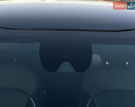 Чорний Кіа Niro, об'ємом двигуна 0 л та пробігом 93 тис. км за 18700 $, фото 24 на Automoto.ua