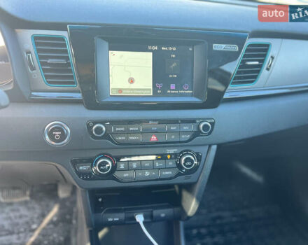 Киа Niro 2019 в Львове на Automoto.ua Черный Киа Niro, объемом двигателя 0 л и пробегом 58 тыс. км за 17000 $, фото 16 на Automoto.ua