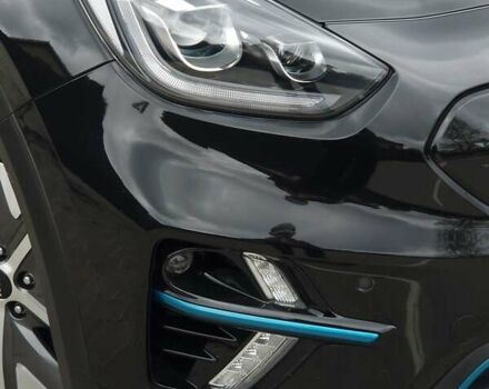 Чорний Кіа Niro, об'ємом двигуна 0 л та пробігом 112 тис. км за 18200 $, фото 16 на Automoto.ua
